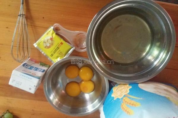 电饭煲蛋糕的做法图解1