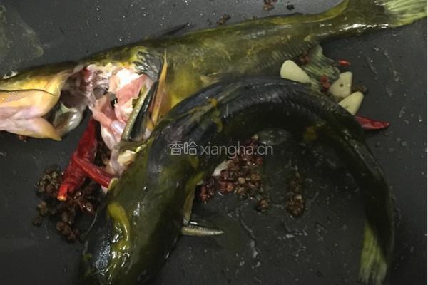 秘制黄骨鱼的做法图解4