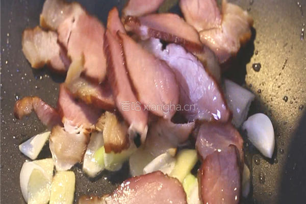 芥蓝炒腊肉的做法图解8