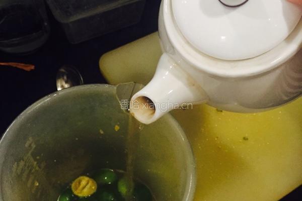 柑桔蜜绿茶的做法图解4