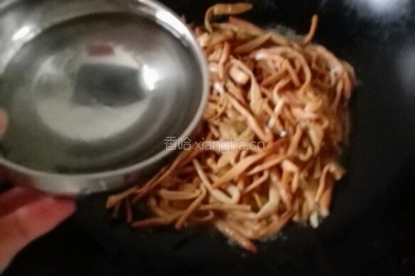 黄花菜煮鸡肉的做法图解9
