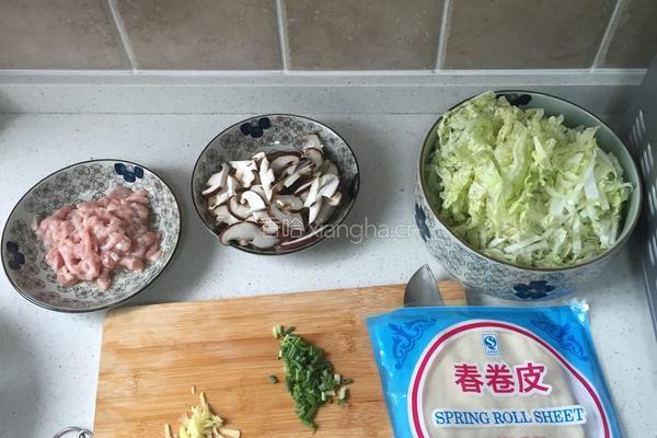 三丝春卷的做法图解1
