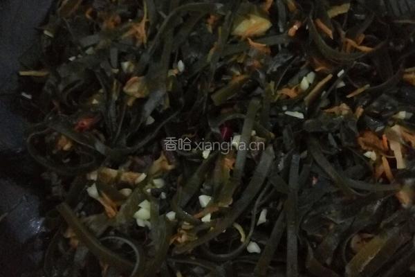 凉拌三味海带丝的做法图解7