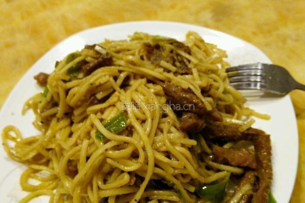 牛肉炒拉面的做法图解6