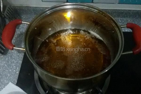冰糖糖浆的做法图解5