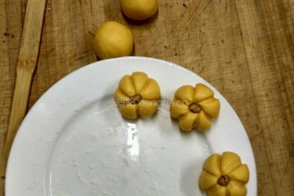 像形南瓜果的做法图解4
