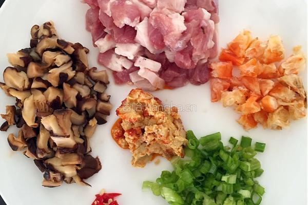 香芋肉沫饭的做法图解1