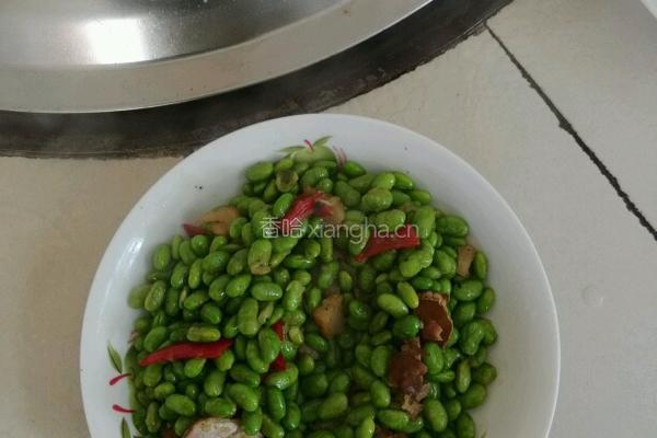 毛豆炒肉的做法图解4