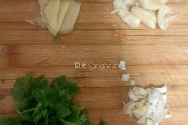 家常红烧鸡腿的做法图解1