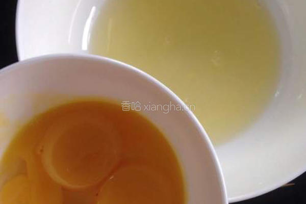 电饭锅蛋糕的做法图解1