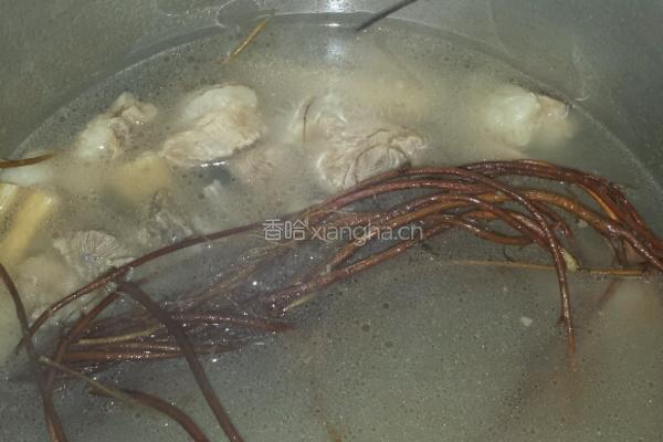 莲藕炖排骨的做法图解5
