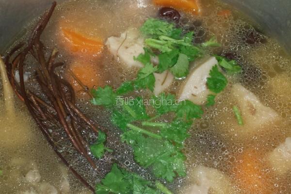 莲藕炖排骨的做法图解8