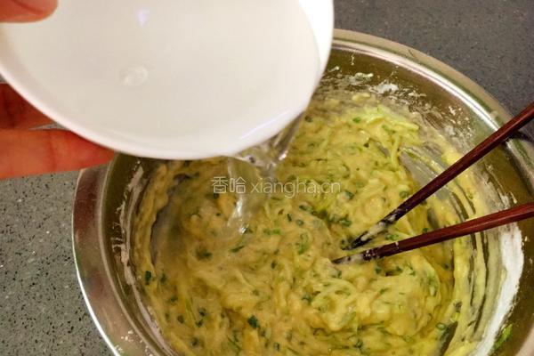 黄瓜鸡蛋饼的做法图解7