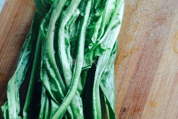 豆豉油麦菜的做法图解1