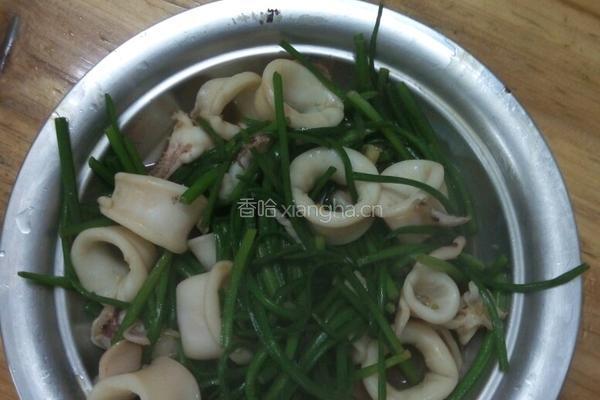 韮菜花炒鲜鱿