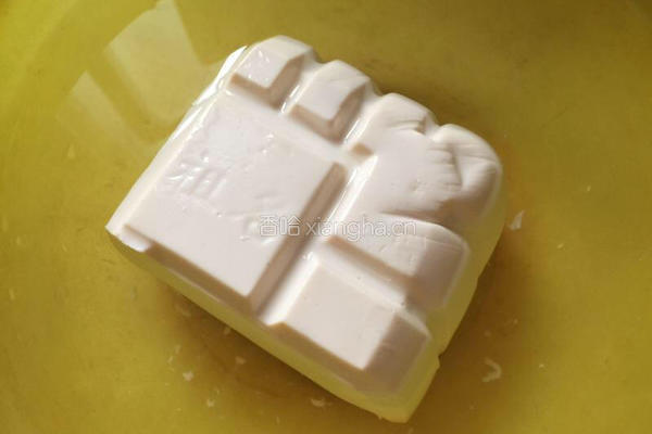 麻婆豆腐的做法图解1