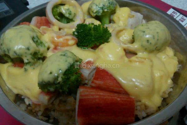 芝士海鲜焗饭
