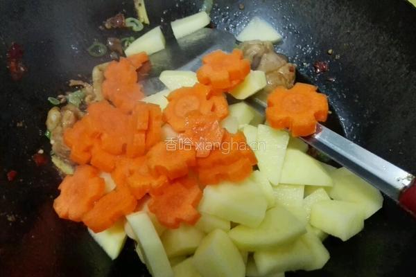 土豆烧鸡腿的做法图解4