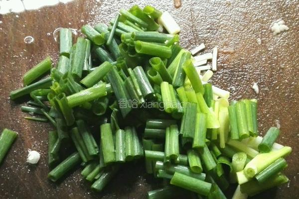瘦肉煮山水豆腐的做法图解2