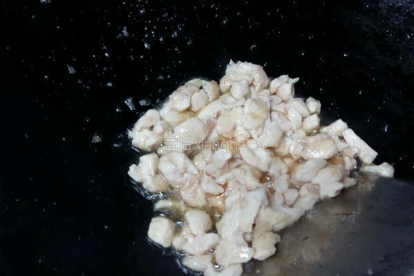 咸鱼鸡粒炒饭的做法图解4
