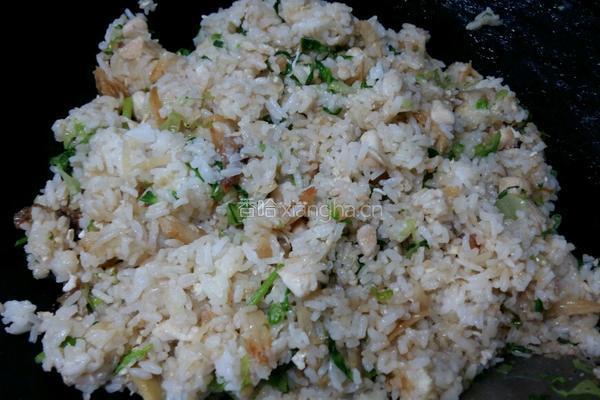 咸鱼鸡粒炒饭的做法图解5