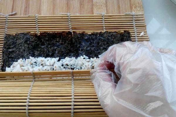 韩式紫菜包饭的做法图解7