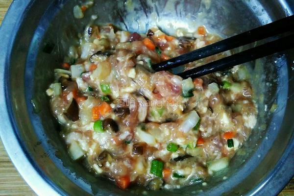 鲫鱼塞肉的做法图解5