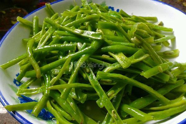 手撕豇豆的做法图解3