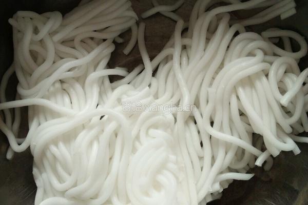 娃娃菜炖粉条的做法图解3