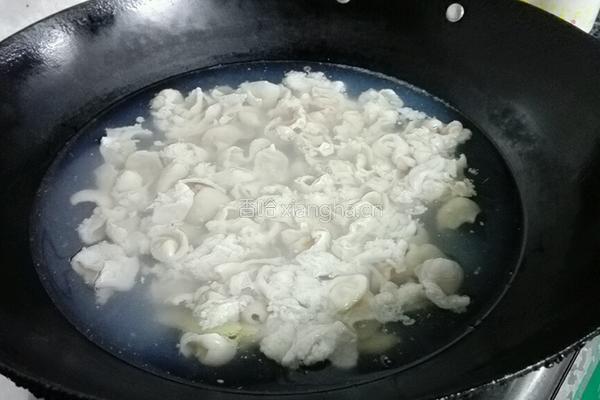 双椒炒大肠的做法图解12
