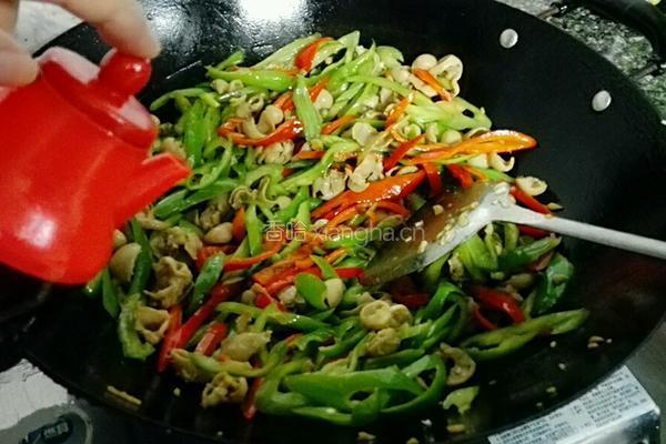 双椒炒大肠的做法图解19
