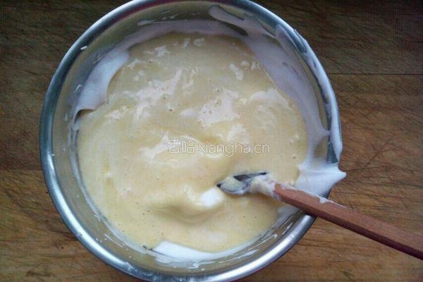 原味戚风方蛋糕的做法图解7