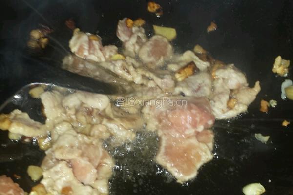 瘦肉炒小白菜的做法图解3