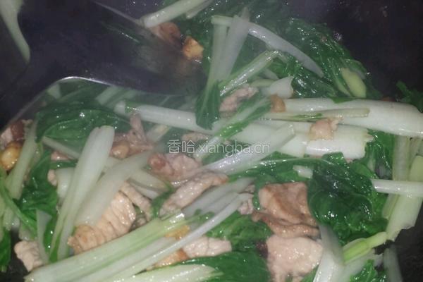 瘦肉炒小白菜的做法图解6