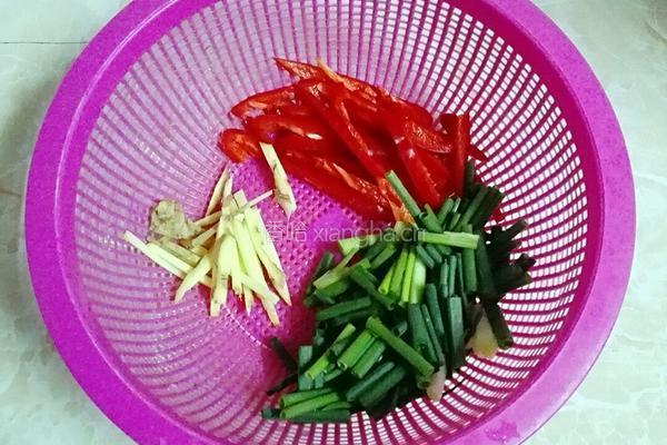 冬菇炒五花肉的做法图解5