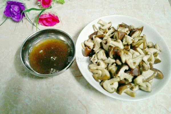 冬菇炒五花肉的做法图解8