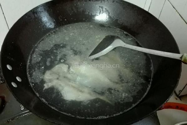 鲜鱼豆腐汤的做法图解5