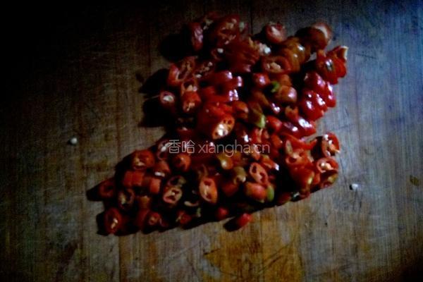 爆炒茼蒿的做法图解1
