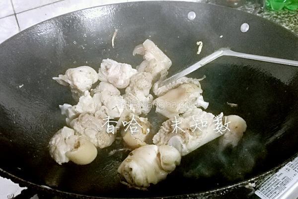 莲藕焖猪脚的做法图解11