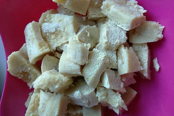 冻豆腐炖白菜的做法图解1