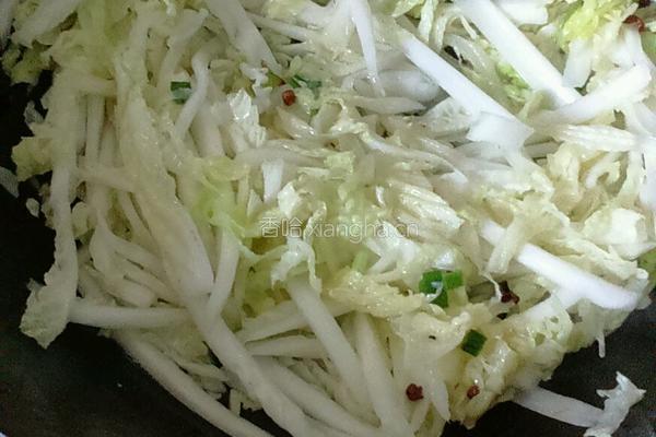 冻豆腐炖白菜的做法图解5