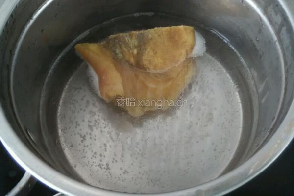 杏鲍菇炒腊肉的做法图解1