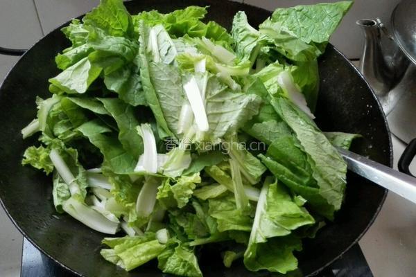 香菇炒小白菜的做法图解6