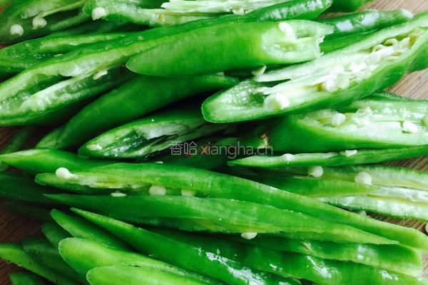 尖椒豆卷的做法图解3