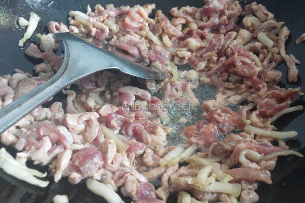 韭黄炒肉丝的做法图解6