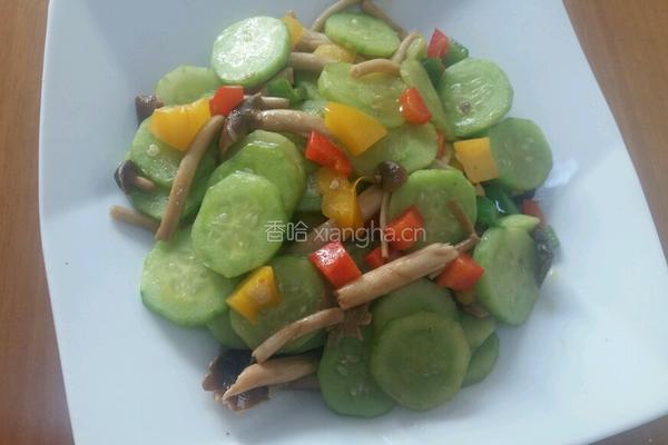 茶树菇炒黄瓜的做法图解6