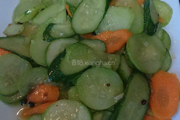 胡萝卜炒瓜片的做法图解5