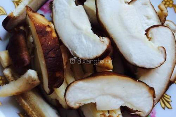 香菇青菜的做法图解2