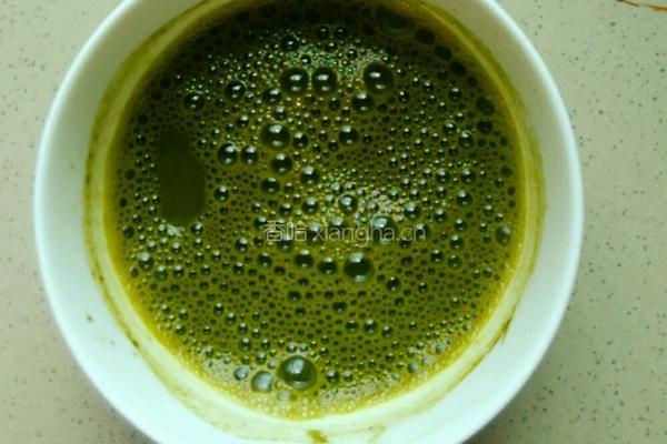抹茶牛奶鸡蛋羹的做法图解3