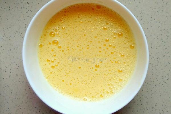 抹茶牛奶鸡蛋羹的做法图解2